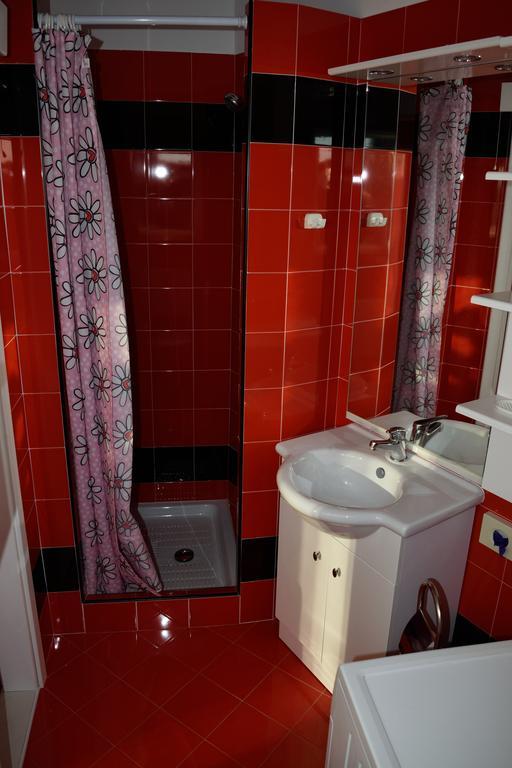 Aurelia Apartment Liznjan Ngoại thất bức ảnh