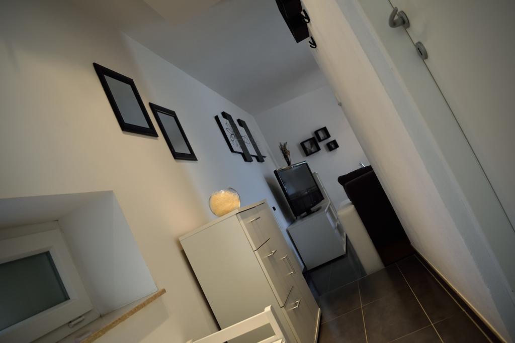 Aurelia Apartment Liznjan Ngoại thất bức ảnh